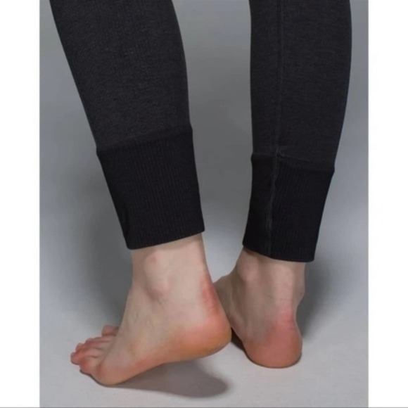 LuluLemon Ebb to Street Pant - Picture 2 of 14